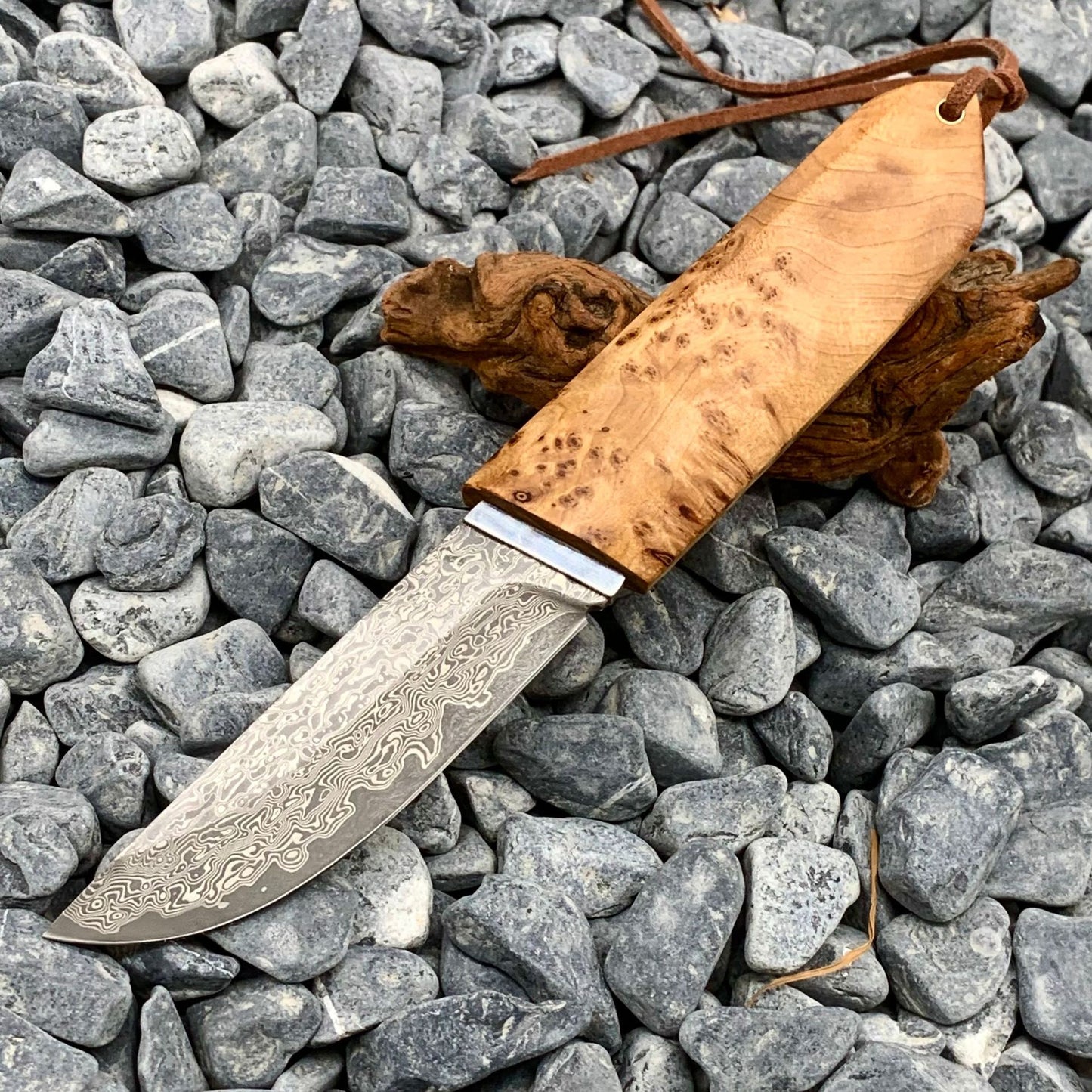 Outdoor Camping Forging Damascus Pattern Steel Short Knife
